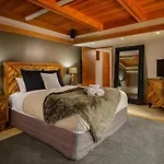 Horotane Lodge - Luxurious Mansion